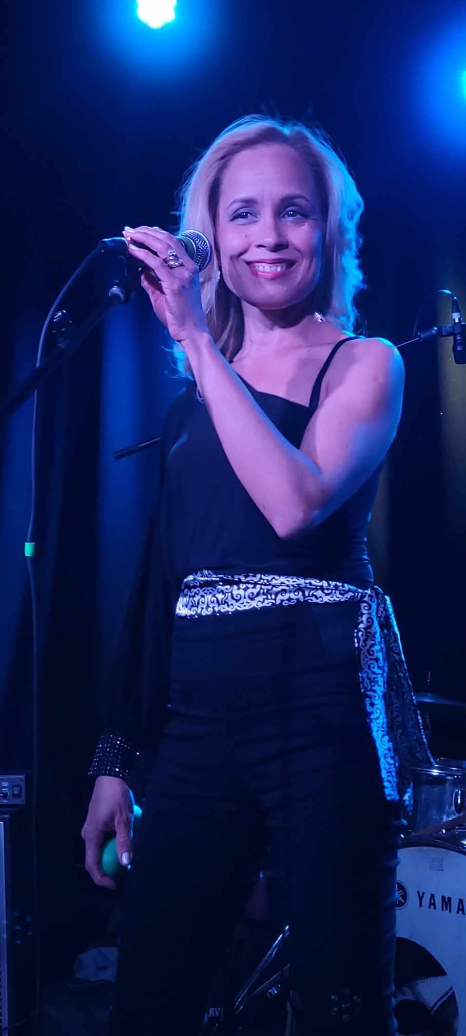 Kiri Rocking Blu Martini Kingston Kiri from River Cats band rocking out at Blu Martini Kingston venue